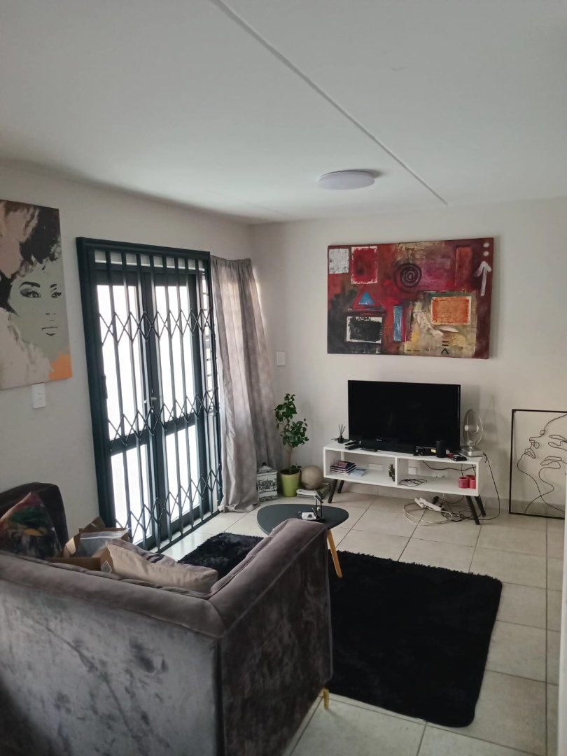 2 Bedroom Property for Sale in Malibu Village Western Cape